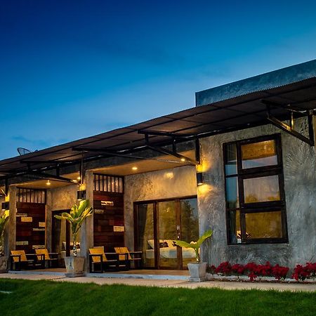 Friends House Hotell Chiang Khan Exteriör bild
