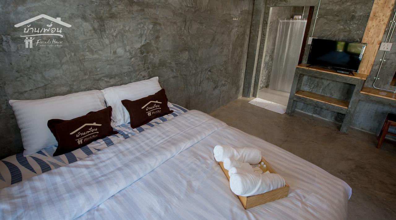 Friends House Hotell Chiang Khan Exteriör bild