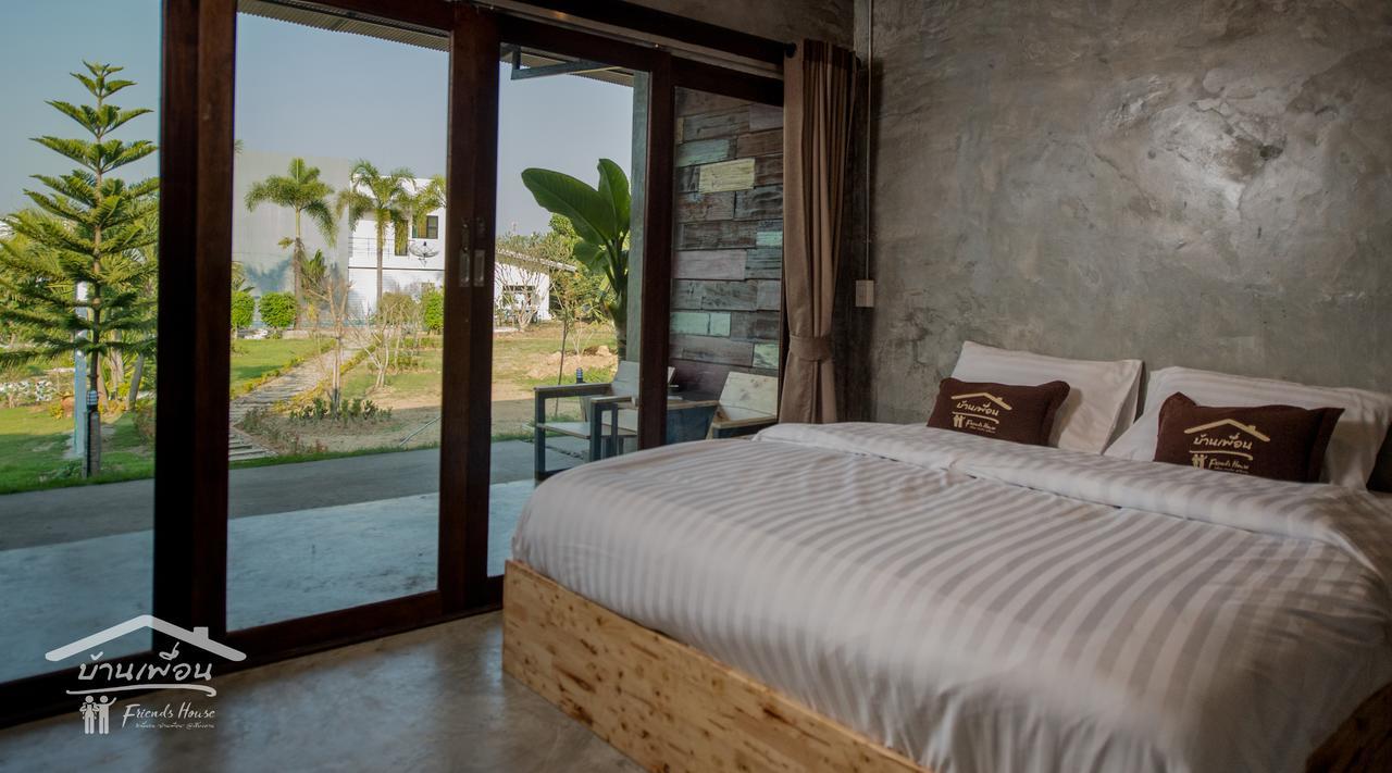 Friends House Hotell Chiang Khan Exteriör bild