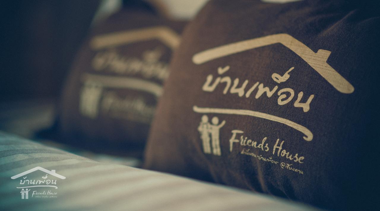Friends House Hotell Chiang Khan Exteriör bild